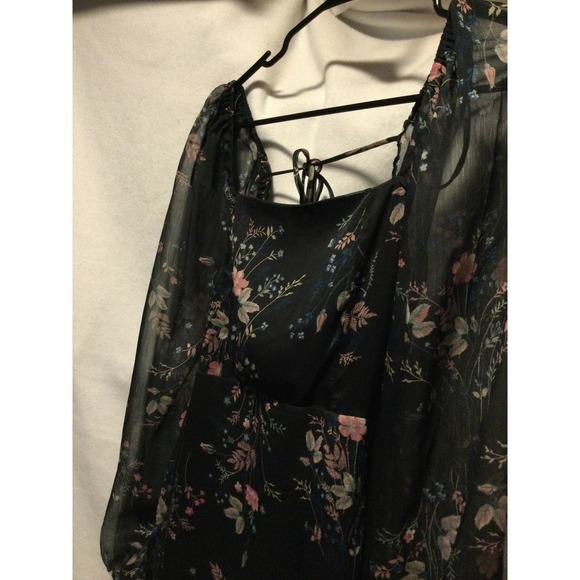 Forever 21 Black Floral Print Puff Sleeve Square Neck Mini Dress Women's Size S - Picture 3 of 7
